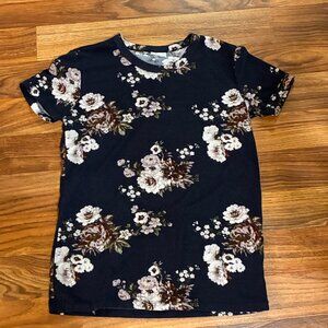 LuLaRoe Liv Shirt Small